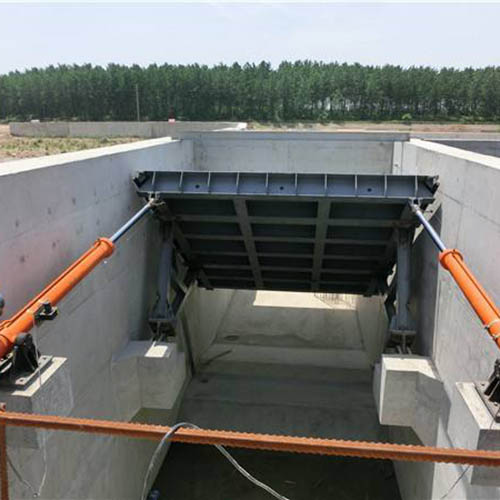 弧形钢坝闸门止水装置的维护